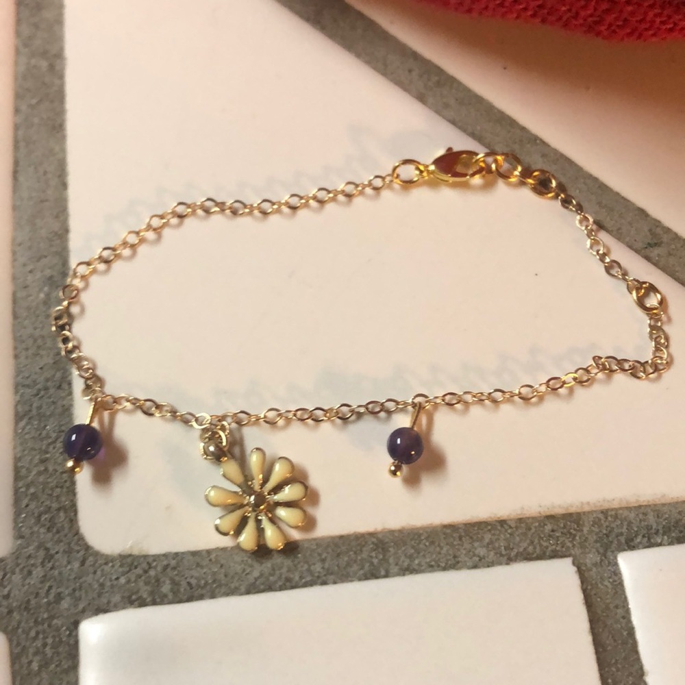 Handmade Daisy Charm Bracelet - Picture 2 of 4